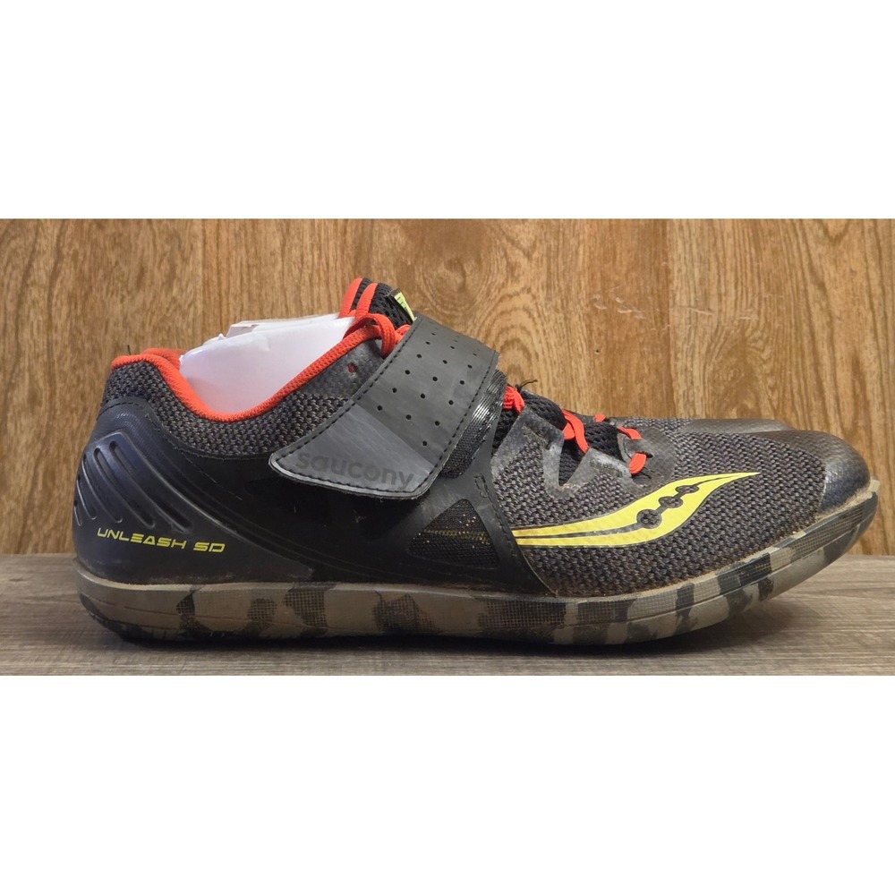 Saucony Unleash SD 2 Track & Field Sneakers Shoes Mens Size 11.5 Black Red